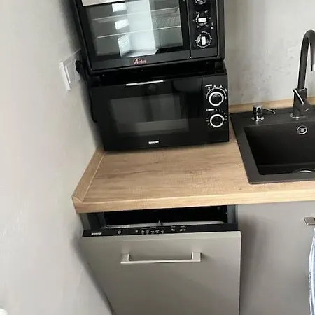 Betty Апартаменты *